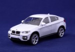 BMW X6 (white)